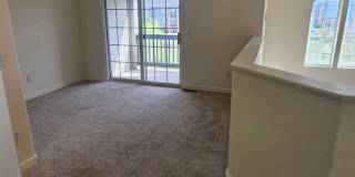 Bright and Open Condo Gallery 10