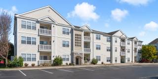 The Ledges at Johnston Gallery 13