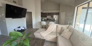 2 Bedroom 2 bath private enclosed yard for Gallery 11