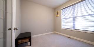 8380 Abercrombie Ln. Gallery 24