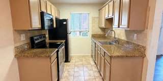 For Rent - 2 Bedroom 1.5 Bath, Private Yard - Move In Special Gallery 1