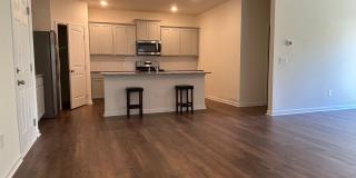 5 Bedroom / 3 Bath 2 Story Home Jonesborough, TN Gallery 5