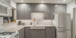 Fully Furnished 3 Bed 2 Bath & Garage in North Central Phoenix Gallery 1