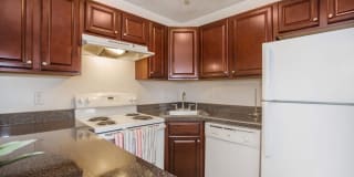 Lakeview Apartments Gallery 15