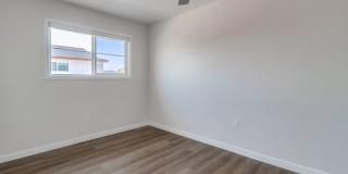 Welcome to your ideal rental in the charming community of Imperial Beach! Gallery 18