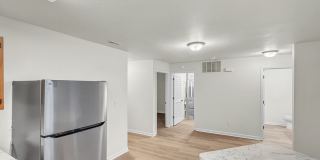 Minutes to Downtown********** Rent $1525/month*********Peaceful Living Gallery 19