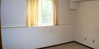 464 Peterson Street Gallery 14