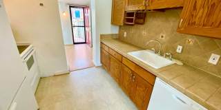 Charming 1BR with 1.5 Baths and Bonus Basement Room in the Heart of Ridgley’s Delight Gallery 7