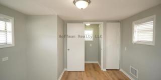 916 East 25th Avenue Gallery 32