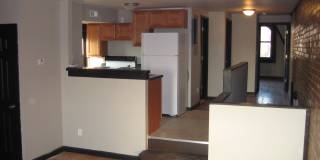 2 BEDROOM UPDATED ALL ELECTRIC UNIT IN THE GROVE Gallery 6