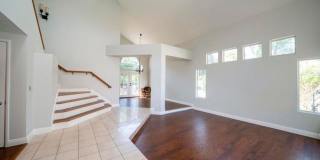 Beautiful 4Br/2.5Ba Home With Private Yard In Shadowridge!! Gallery 8
