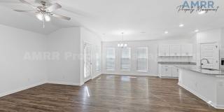 New Beginnings Start At AMRR: 4 bedroom / 2 bath in Apple Crossing! Gallery 25