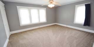 Gorgeous home on corner lot with fenced yard! Gallery 16