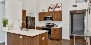 Summit at Wash Park Apartments Gallery 13