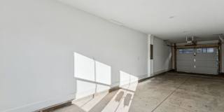 5015 Grayton Alley Gallery 107