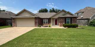Awesome 3 bed/2bath/2 car Split floor plan in Southfork III! Gallery 1