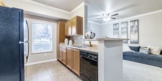 Ashton Parc Gallery 1