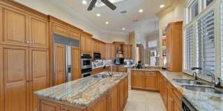 ***SEASONAL OR ANNUAL RENTAL***AQUALANE SHORES***STUNNING LUXURY RENTAL*** Gallery 16