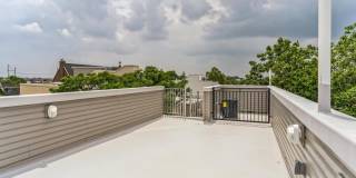 Huge 4 bed 3 bath home in point breeze. MODERN, PATIO, ROOF DECK JULY 15 Gallery 25