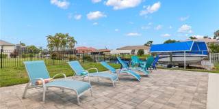 102 SE 40th Street Gallery 21