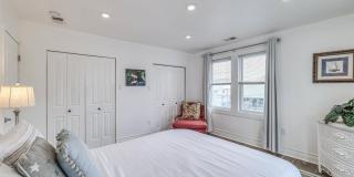 14 N Vassar Square Gallery 24