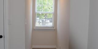201 Bainbridge Drive Gallery 22