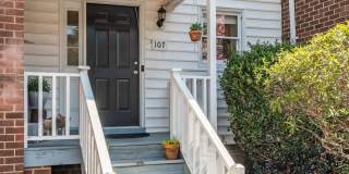Townhouse in Chapel Hill Gallery 1