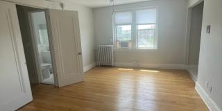 100 Howe Street Gallery 35