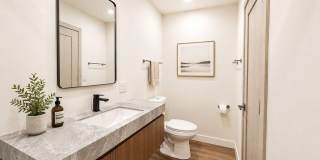 2449 N Beachwood Dr Gallery 7