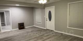 500 W Burrell Gallery 24