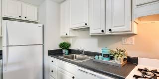 The Townhomes at River's Gate Gallery 23