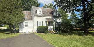 3 Bed / 2 Bath Pipersville Home Gallery 1