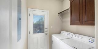 Spacious 3 Bed, 3.5 Bath Condo in Great Community! Gallery 1