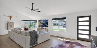 7629 N VIA DE LOS NINOS -- Gallery 4