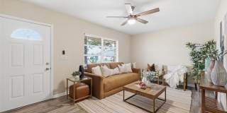 2327 W KNOLLWOOD Place Gallery 4
