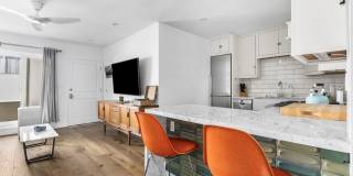 1929 Tamarind Ave unit: 8 Gallery 7