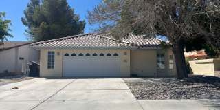 Lake front 3 bed 2 bth home in Helendale! Gallery 1