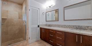 5 BR Executive Home with Pool in prestigious Kahala! Pet Friendly! Gallery 18