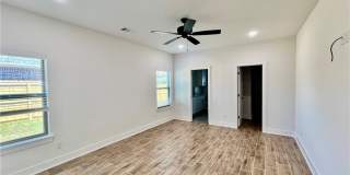 146 N Banner Avenue Gallery 11