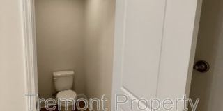 1409 East 50th Street Gallery 10