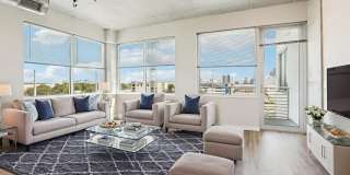 Vantage St Pete Gallery 48