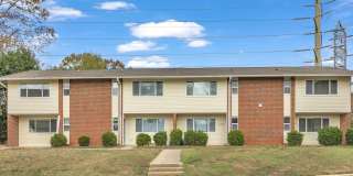 2 Bedroom Walking Distance to NCSU! Gallery 1