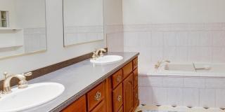 9552 BIRMINGHAM Drive Gallery 66