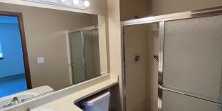 3 Bed 2 Bath Updated Unit in Robinwood Gallery 15