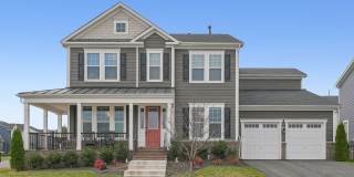 Welcome to 101 Milvian Way SE, an elegant, light-filled home in one of Leesburg’s most desirable communities. Gallery 1