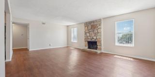 Wilshire Lofts and Townhomes Gallery 15