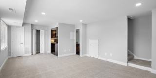 Gainsborough Court, Churchill Mews, and Copperfield Square Apartments & Townhomes Gallery 62