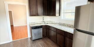 4453 North Hamlin Gallery 10