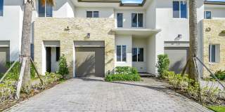 220 Pioneer Way Gallery 1
