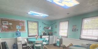 233 COLONIAL Avenue Gallery 7